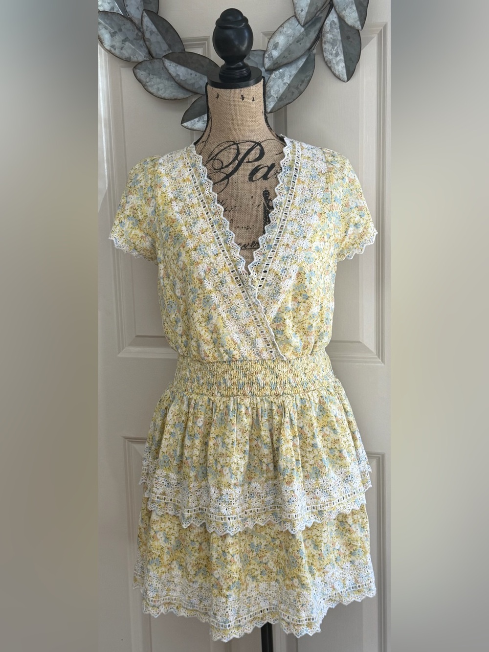 224: American Eagle Outfitters Yellow Floral Lace-Trim Mini Dress - Large